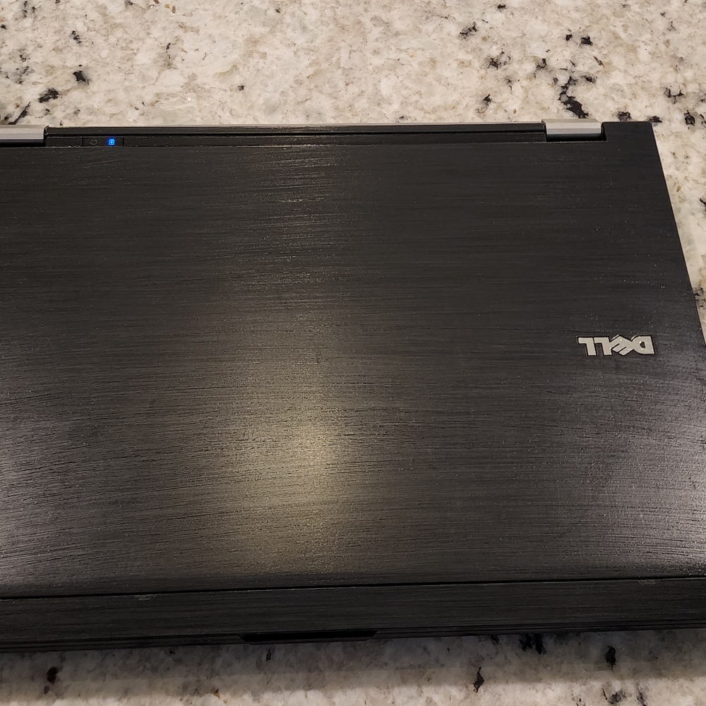Windows 11 - Dell Latitude Laptop
